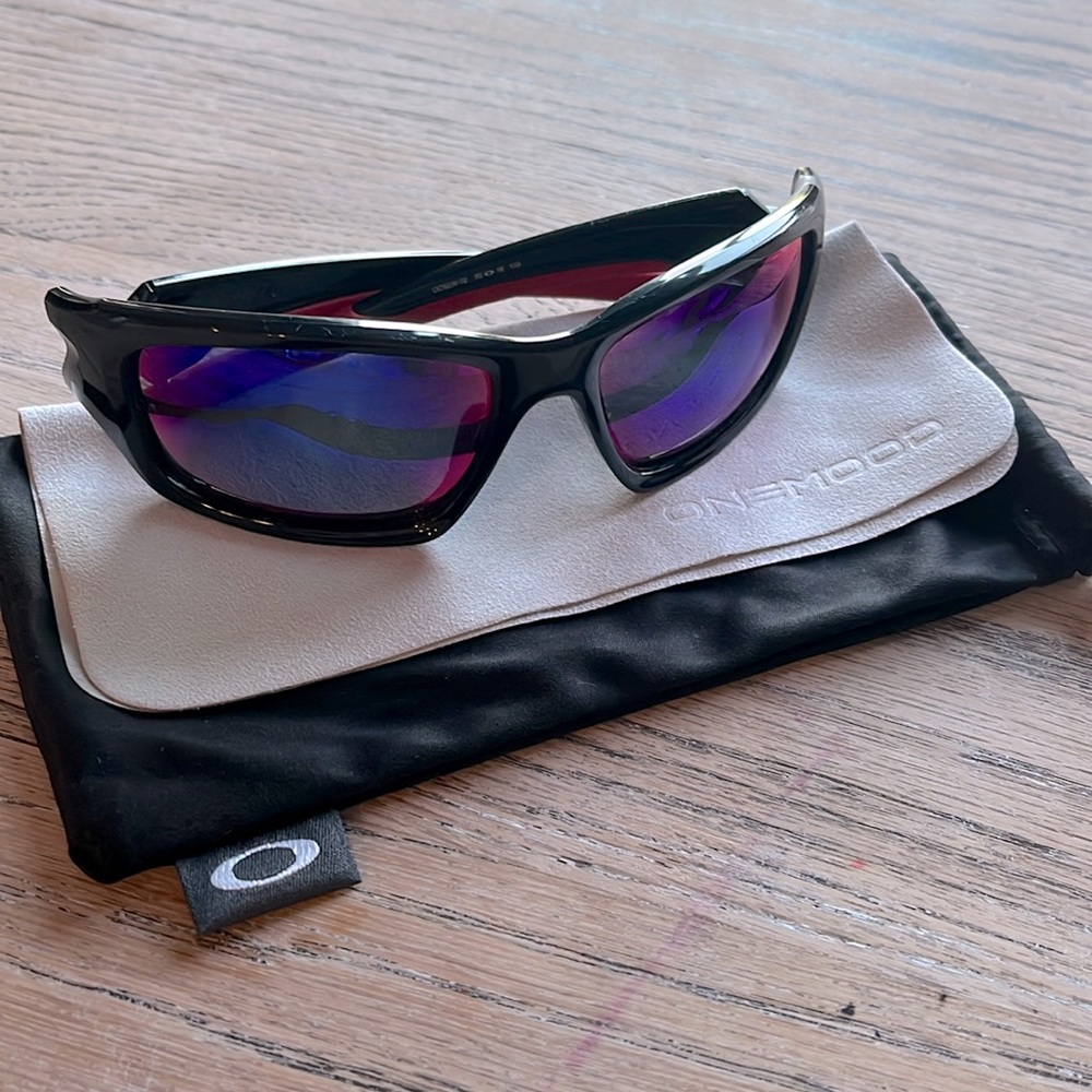 Oakley Valve Sunglasses- Black w/ Red & original storage pouch